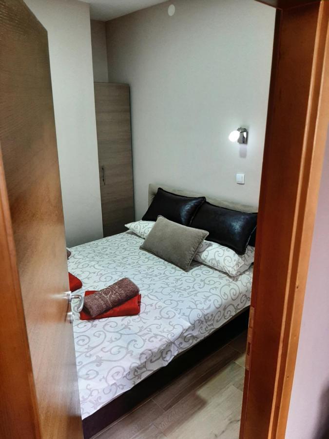 Apartmani Radulovic วรินรัชกา บานยา ภายนอก รูปภาพ