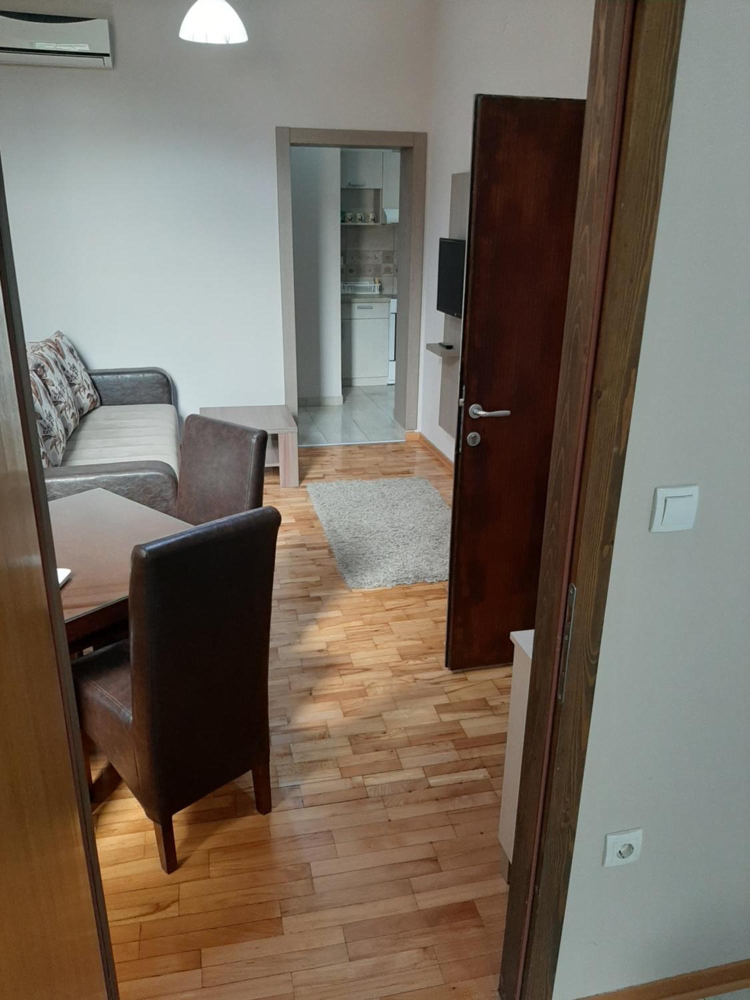 Apartmani Radulovic วรินรัชกา บานยา ห้อง รูปภาพ